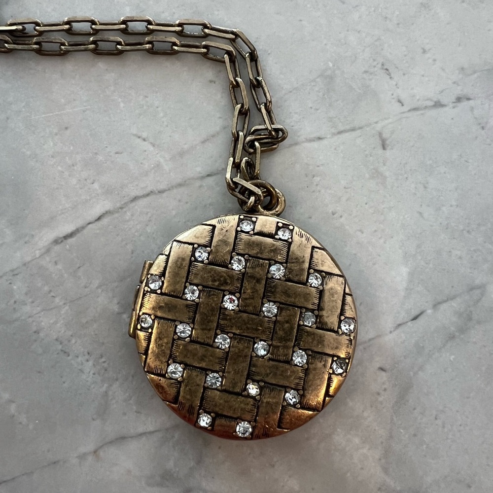 Elegant Gold Locket Necklace with Crystal Accents